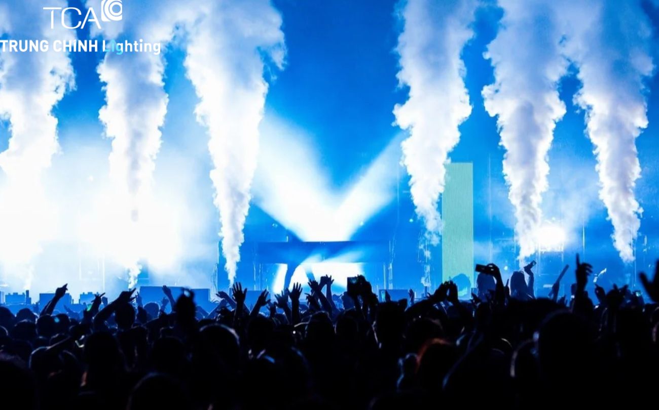 Sân khấu với hiệu ứng CO2